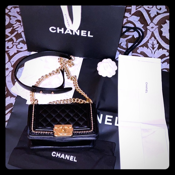 GONE🎉🎉💛💛Chanel small boy limited ed RARE 💛 - Picture 4 of 17